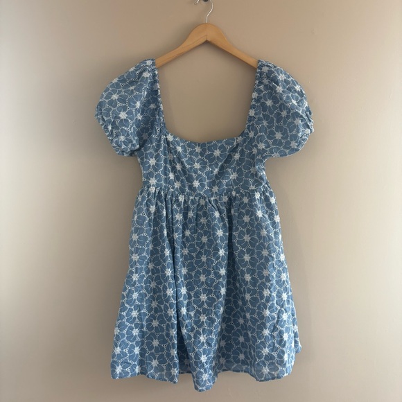 Lulus Fit to Frolic Blue Eyelet Lace Puff Sleeve Babydoll Dress size Large Beach - Picture 3 of 9